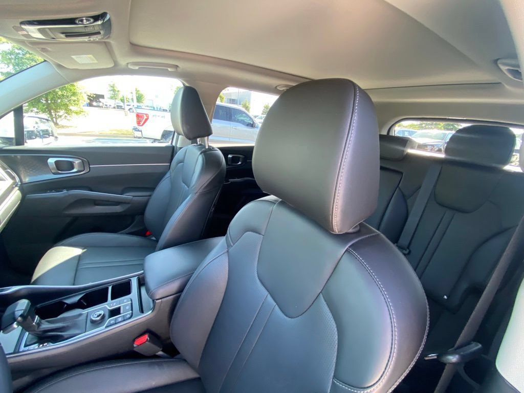 Used 2025 Kia Sorento S w/ Panoramic Sunroof Package FWD image 22