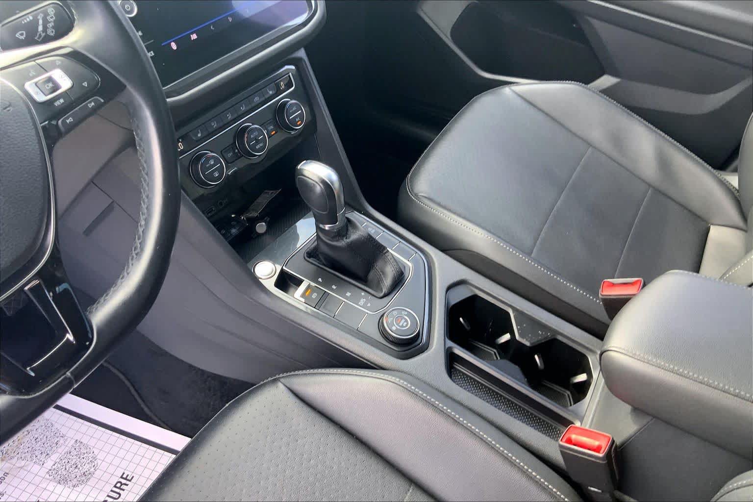 Used 2019 Volkswagen Tiguan SE AWD/4WD image 17