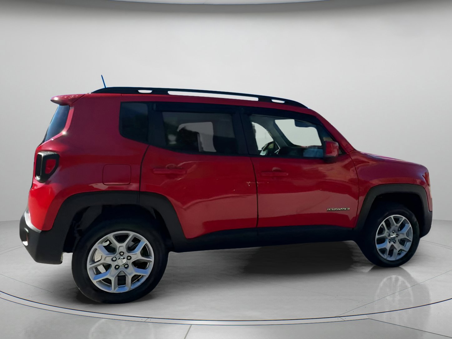 Used 2018 Jeep Renegade Latitude image 23