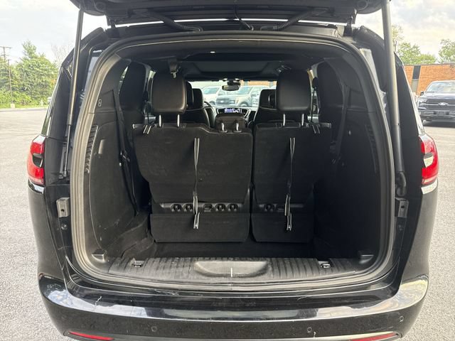 Used 2025 Chrysler Pacifica Limited FWD image 25