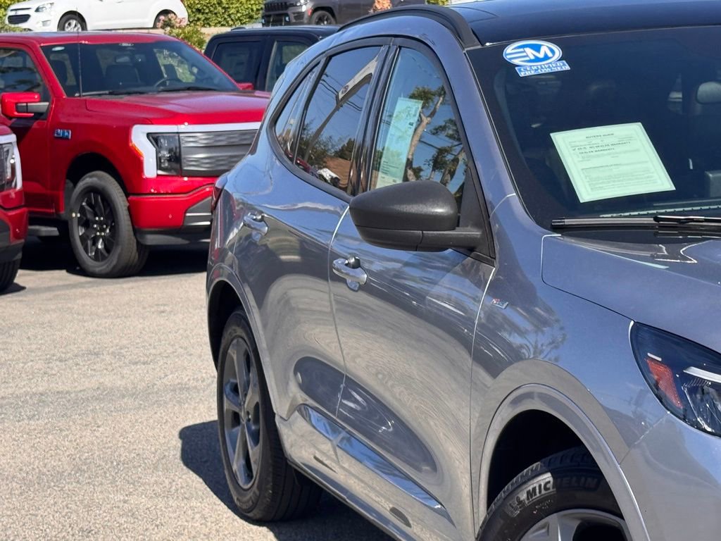 Certified 2024 Ford Escape ST-Line w/ Tech Pack #1 image 5