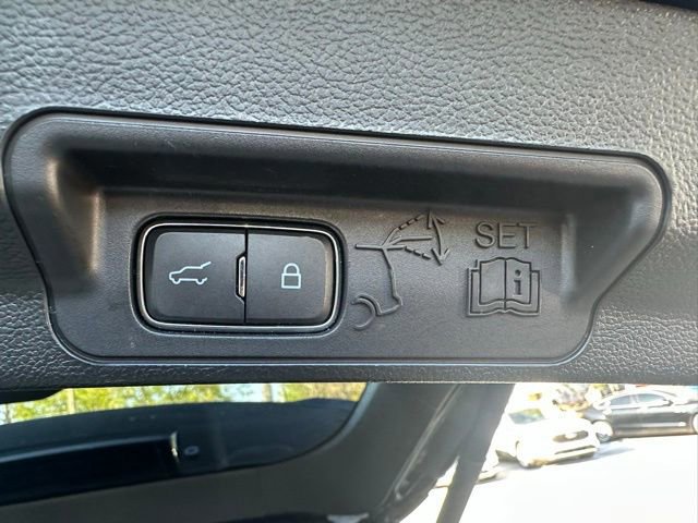 Certified 2022 Ford Explorer XLT w/ Equipment Group 202A image 30