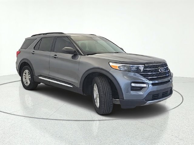 Certified 2023 Ford Explorer XLT w/ Equipment Group 202A AWD/4WD image 8