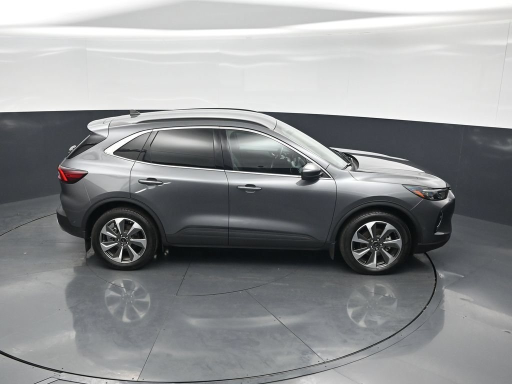 Certified 2023 Ford Escape Platinum w/ Premium Technology Package AWD/4WD image 54