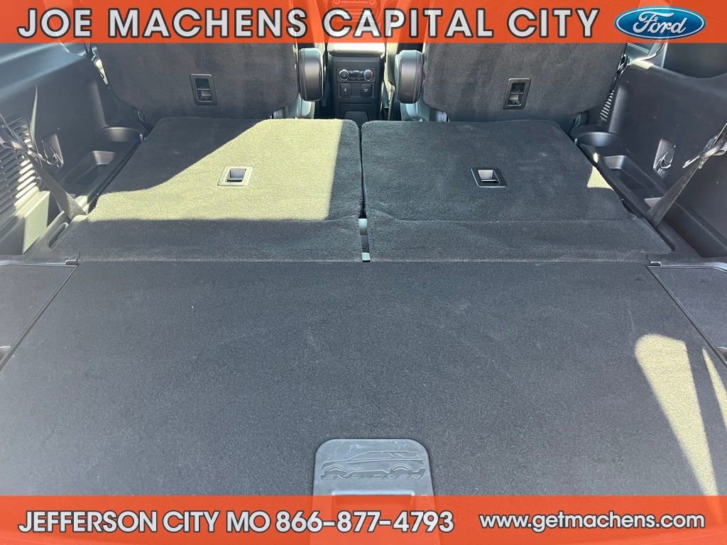 Certified 2022 Ford Explorer Platinum w/ Equipment Group 601A image 10