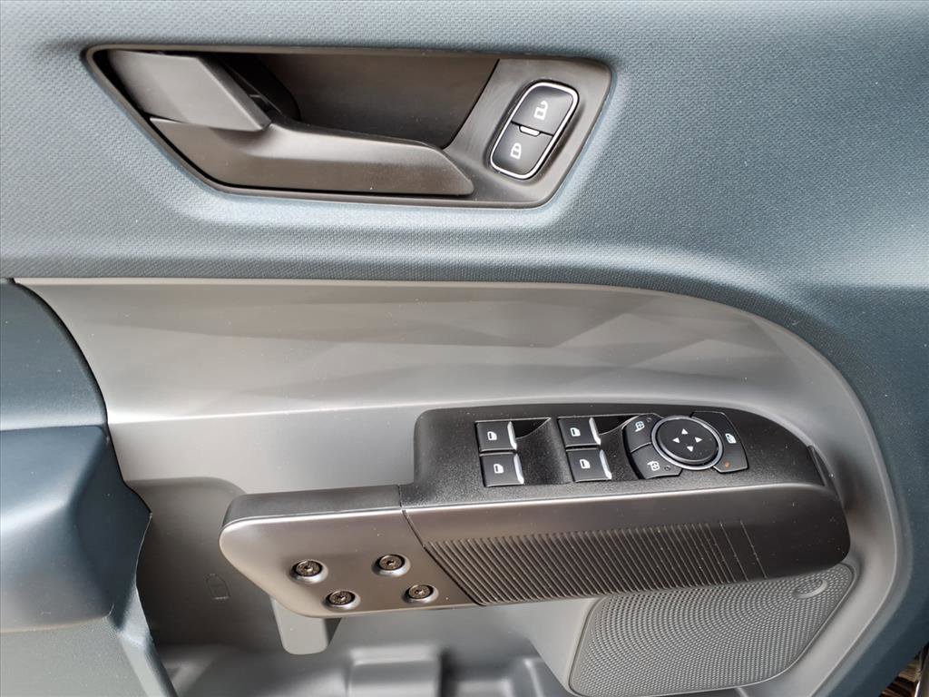 Certified 2025 Ford Maverick XLT w/ Equipment Group 301A image 10