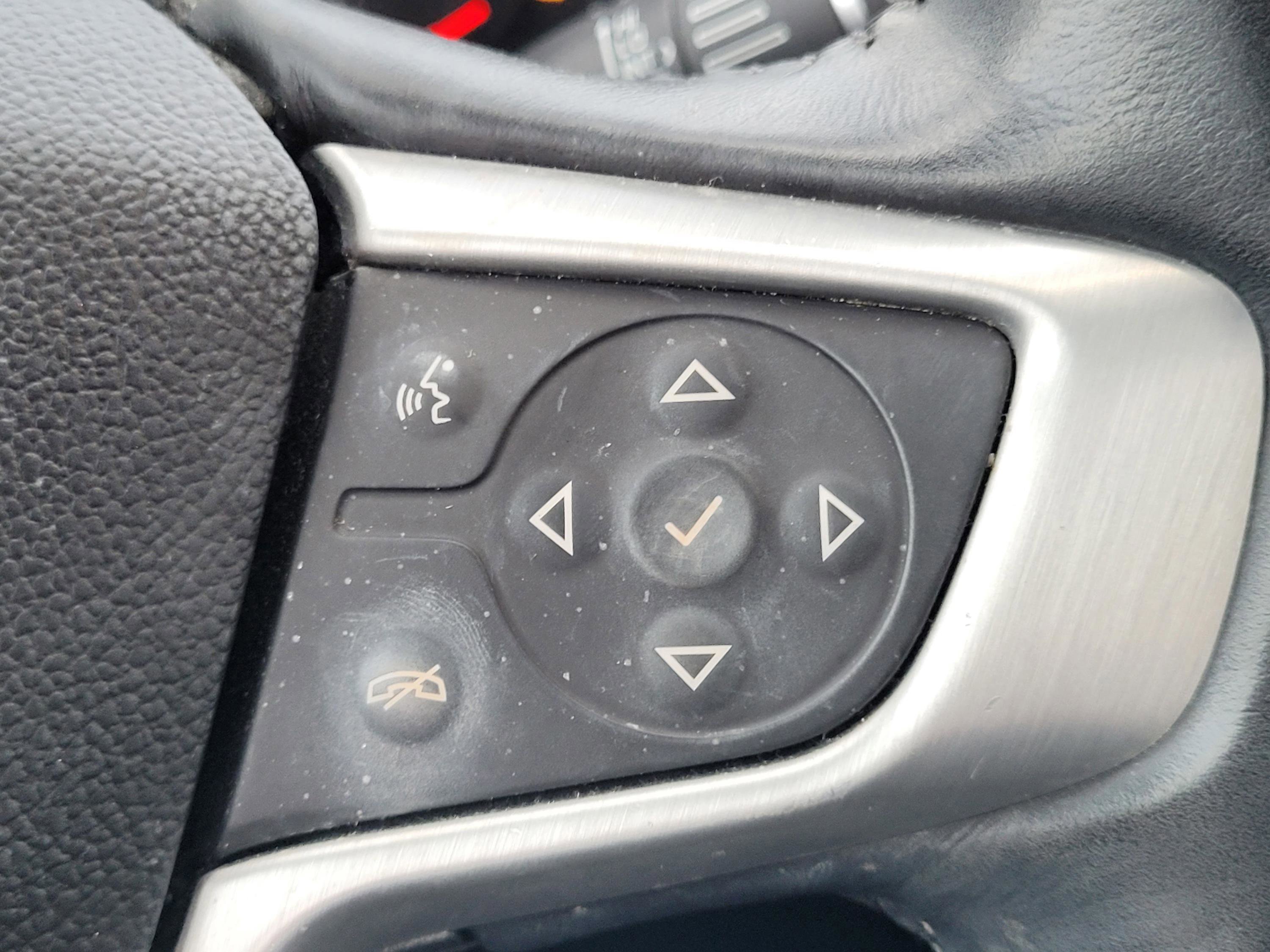 Used 2018 GMC Acadia SLT image 13