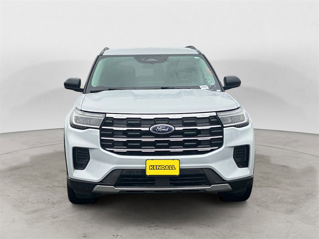 Certified 2025 Ford Explorer Active image 8