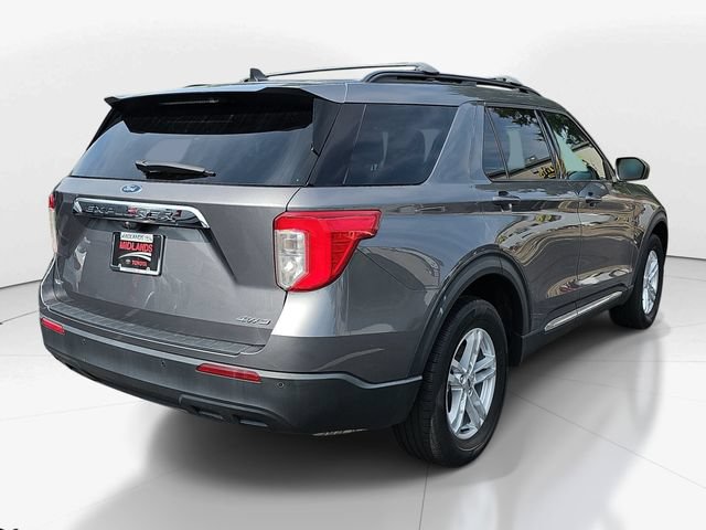 Certified 2022 Ford Explorer XLT AWD/4WD image 3