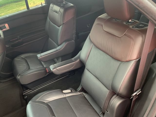 Certified 2023 Ford Explorer Platinum AWD/4WD image 11