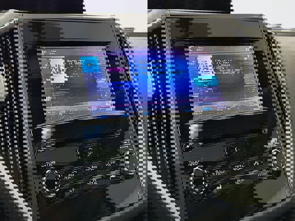 Used 2019 Subaru Crosstrek 2.0i Premium image 18