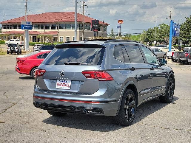 Used 2024 Volkswagen Tiguan SE R-Line w/ MDO Package, Three-Row FWD image 5