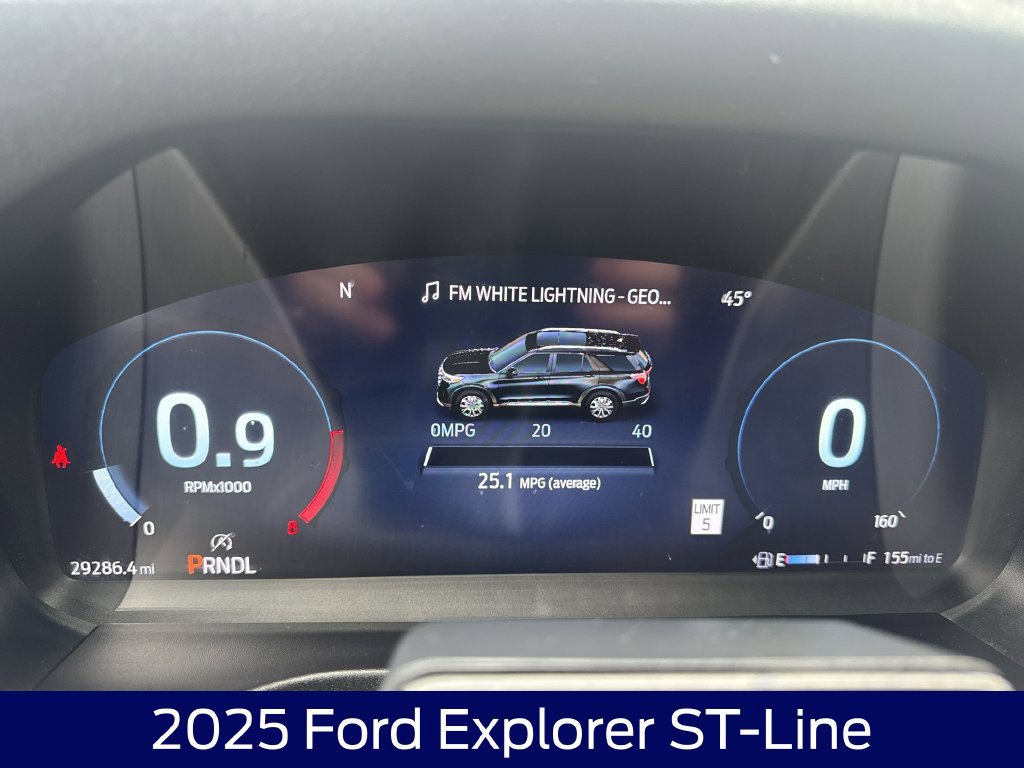 Certified 2025 Ford Explorer ST-Line AWD/4WD image 19