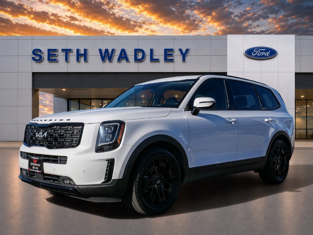 Used 2022 Kia Telluride SX w/ SX Prestige Package AWD/4WD image 3