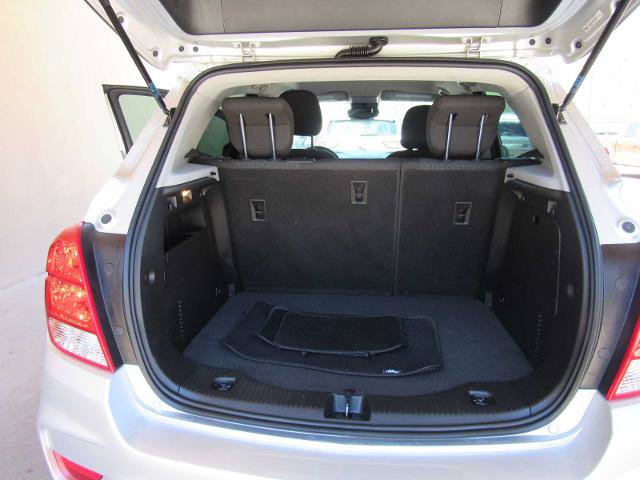 Used 2019 Chevrolet Trax LS FWD image 33
