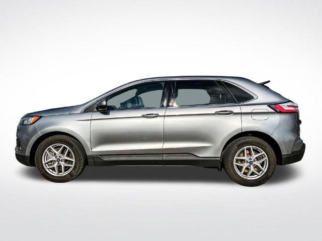 Certified 2022 Ford Edge SEL w/ Convenience Package AWD/4WD image 2