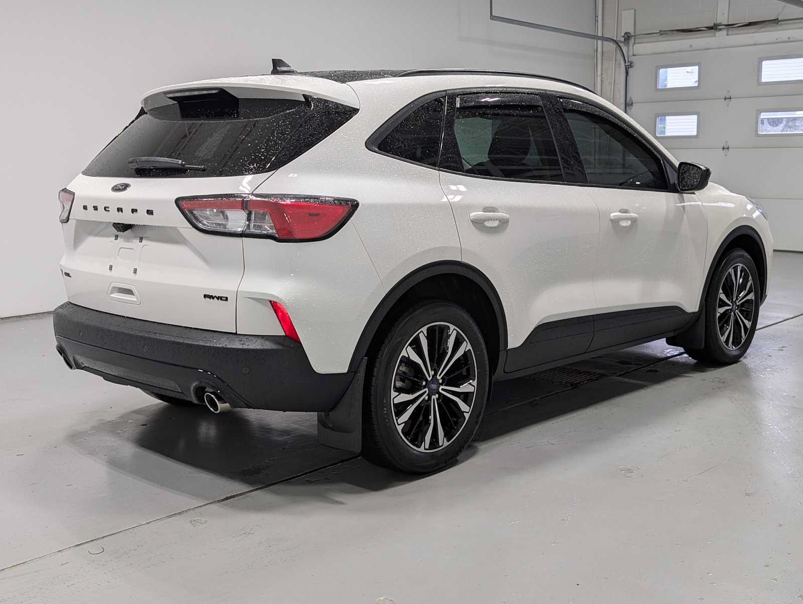 Certified 2021 Ford Escape SEL w/ SEL Stealth AWD Package image 8