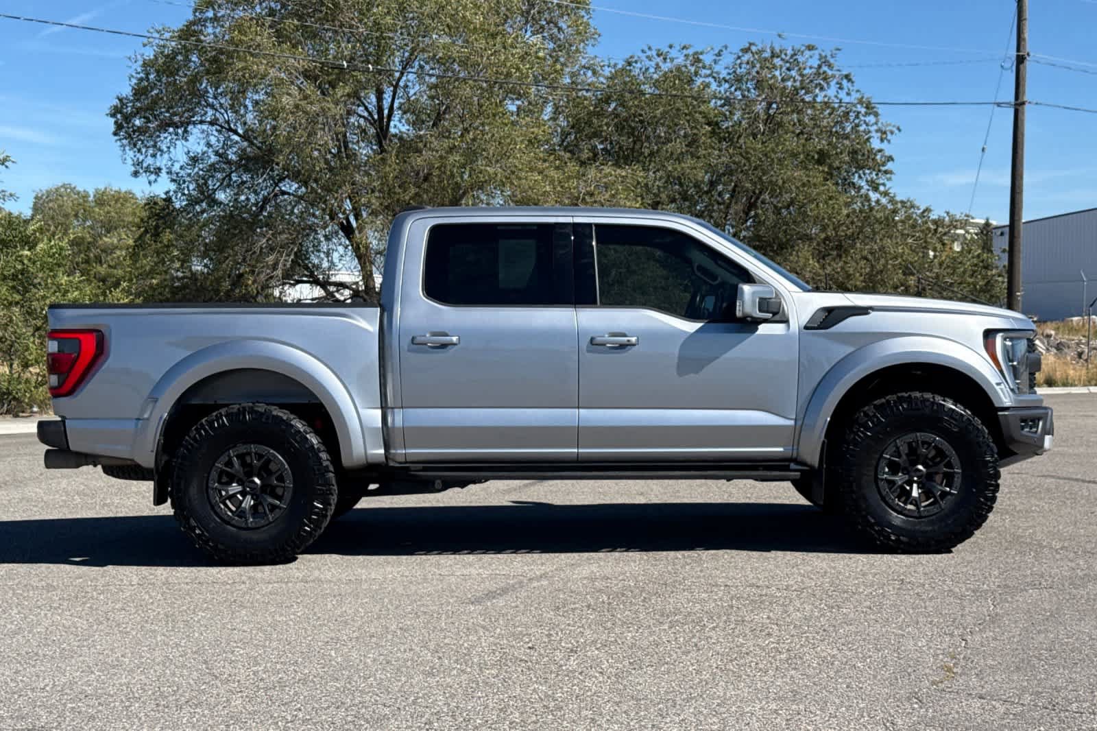 Certified 2022 Ford F150 Raptor w/ Raptor 37 Performance Package AWD/4WD image 8