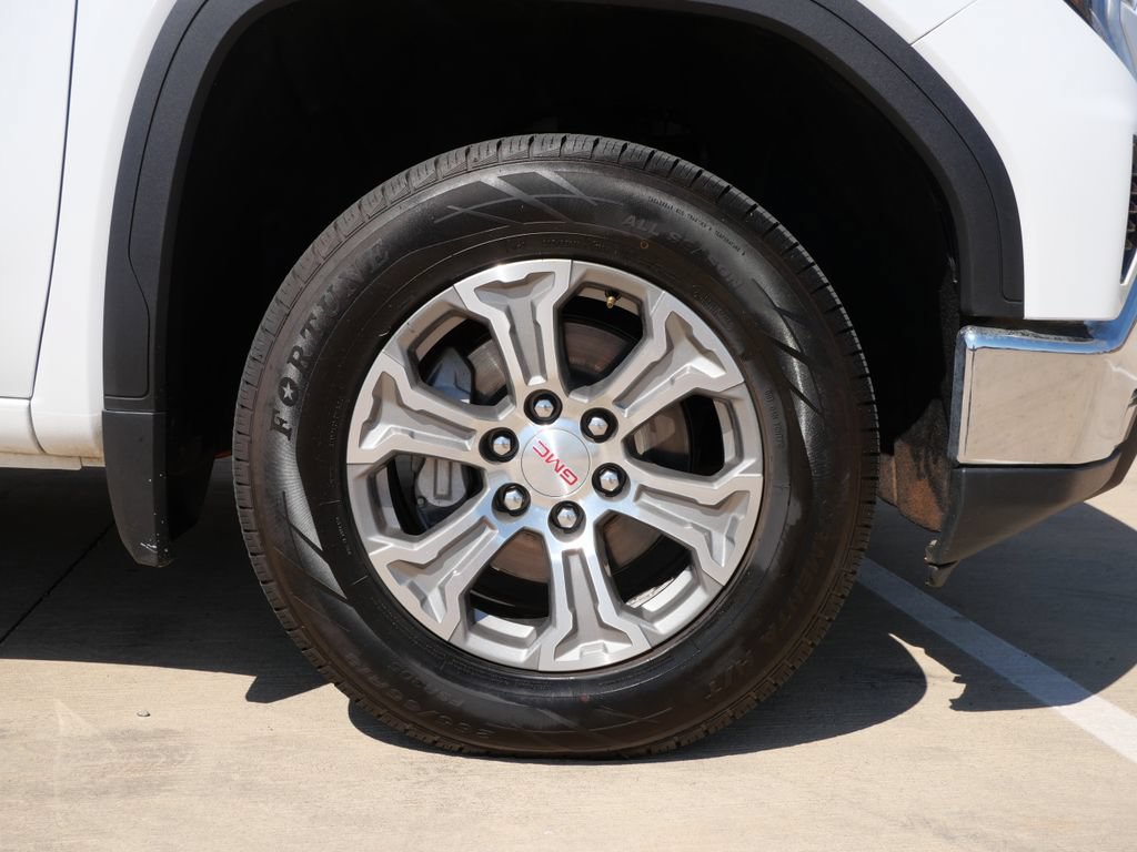 Used 2025 GMC Sierra 1500 SLT AWD/4WD image 8