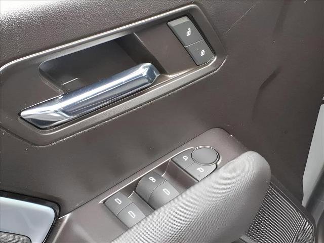 Used 2024 Chevrolet Colorado Z71 w/ Z71 Convenience Package 2 image 13