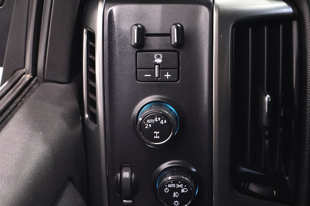 Used 2017 Chevrolet Silverado 1500 LT w/ All Star Edition AWD/4WD image 25