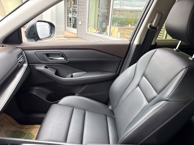 Used 2023 Nissan Rogue SV w/ SV Premium B Package AWD/4WD image 24