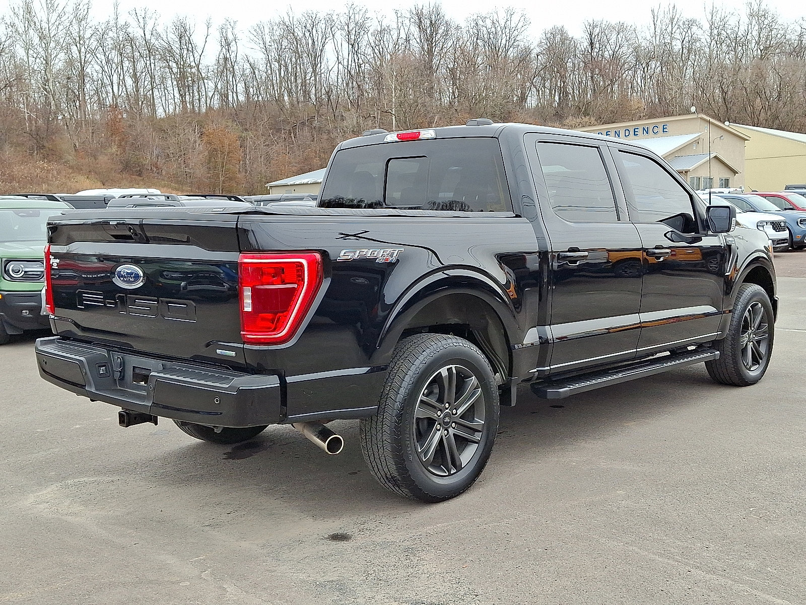 Certified 2022 Ford F150 XLT w/ Equipment Group 302A High image 10