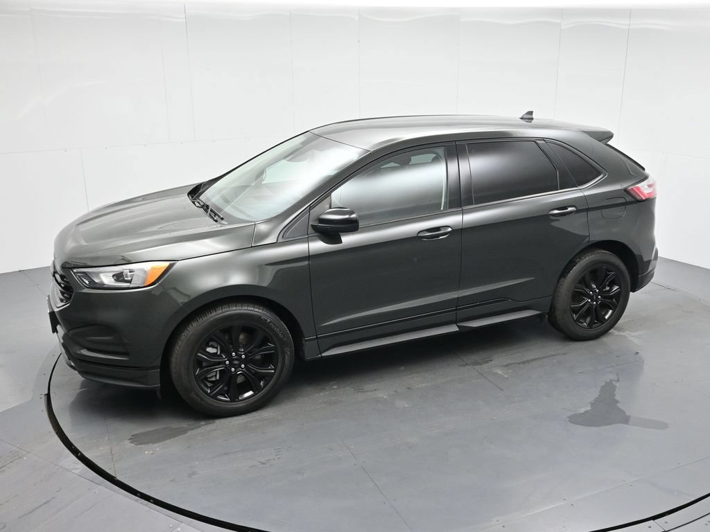 Certified 2022 Ford Edge SE w/ Black Appearance Package AWD/4WD image 44