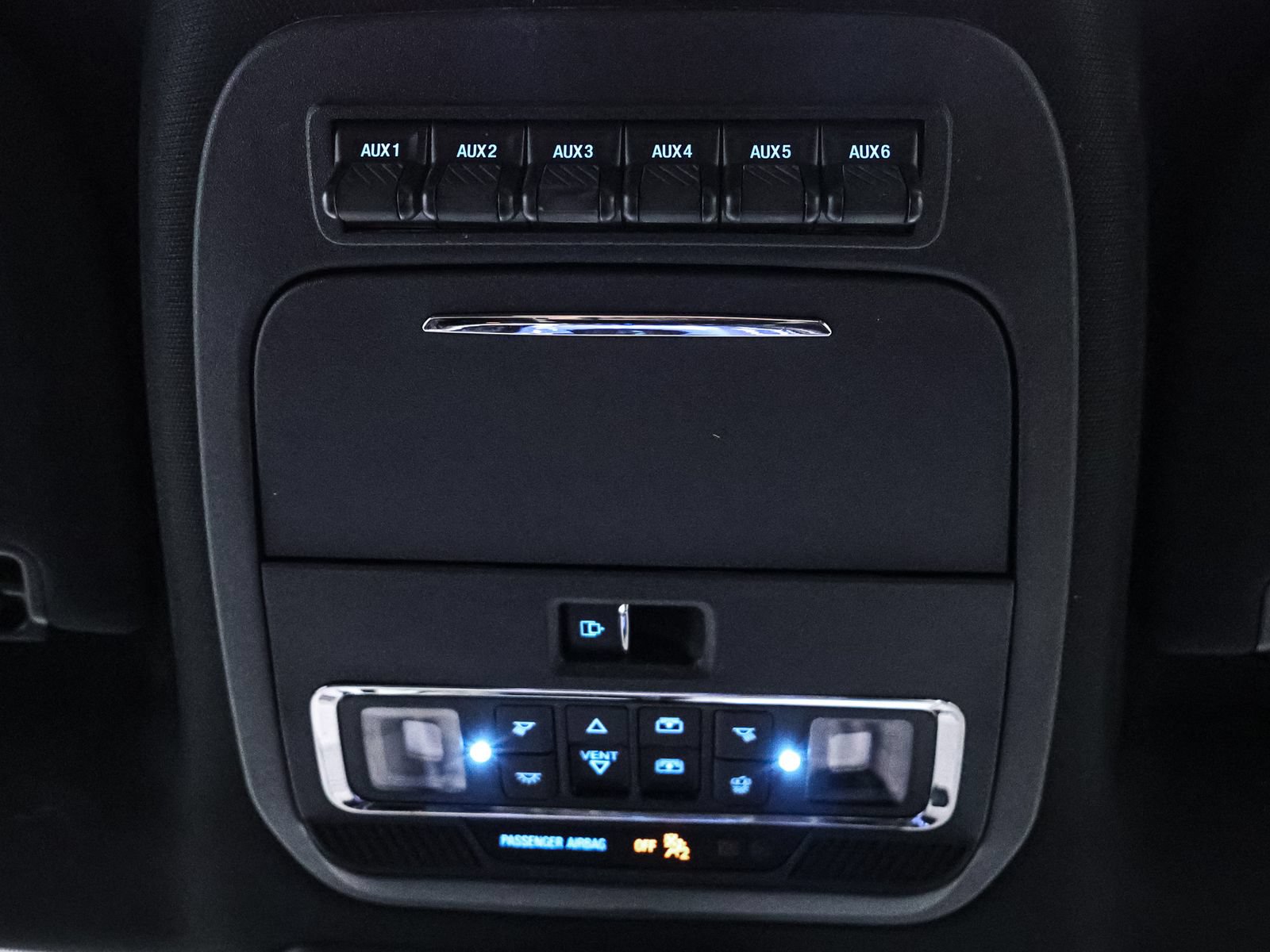 Certified 2025 Ford F350 Platinum AWD/4WD image 33