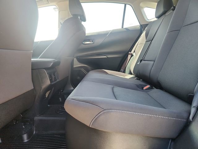 Used 2023 Toyota Venza LE AWD/4WD image 25