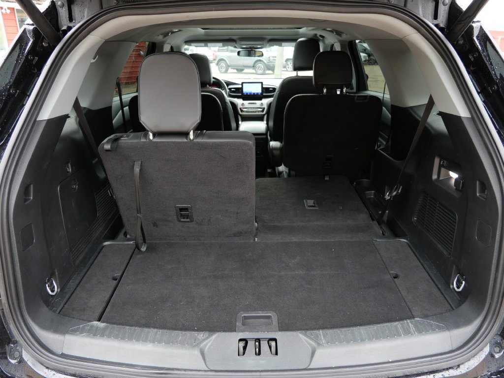 Certified 2023 Ford Explorer XLT AWD/4WD image 10