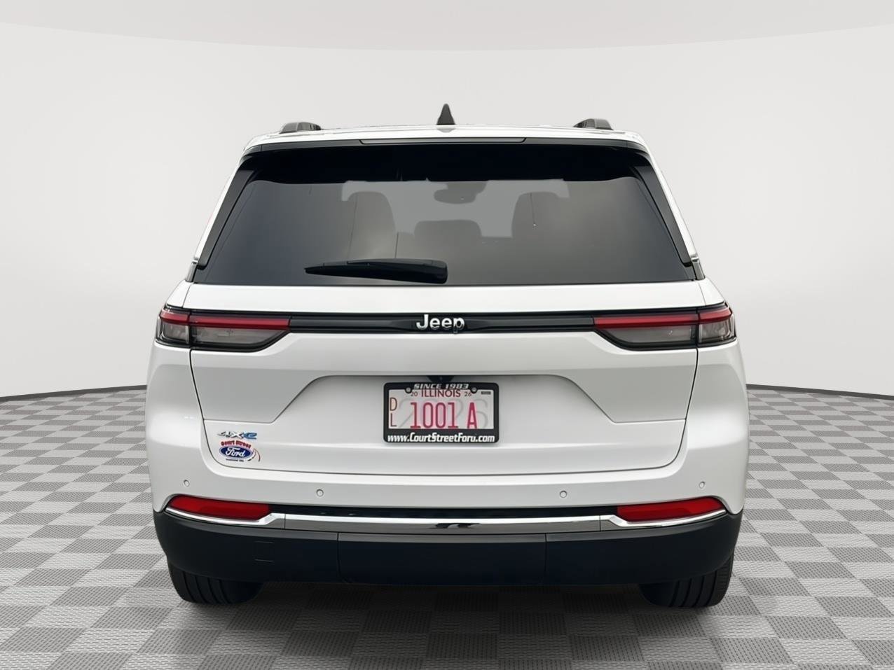 Used 2024 Jeep Grand Cherokee Limited 4xe image 4