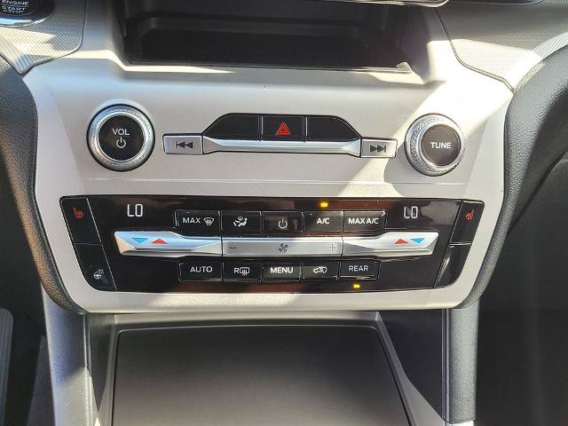 Certified 2021 Ford Explorer XLT w/ Equipment Group 202A RWD image 21