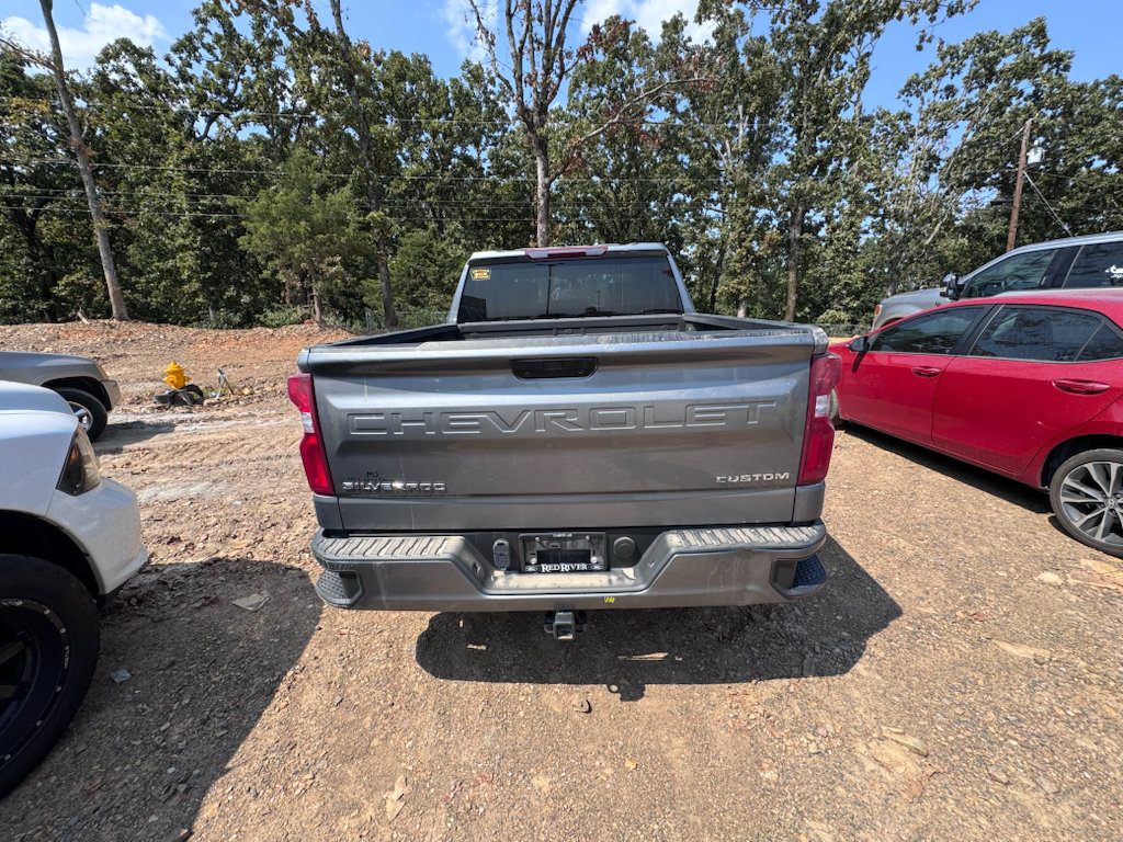Used 2022 Chevrolet Silverado 1500 Custom w/ Safety Confidence Package AWD/4WD image 7