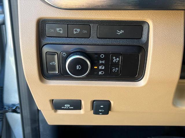 Certified 2023 Ford F350 Lariat w/ Chrome Package image 17