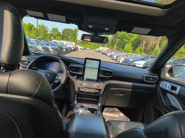 Certified 2020 Ford Explorer ST w/ Premium Technology Package AWD/4WD image 42
