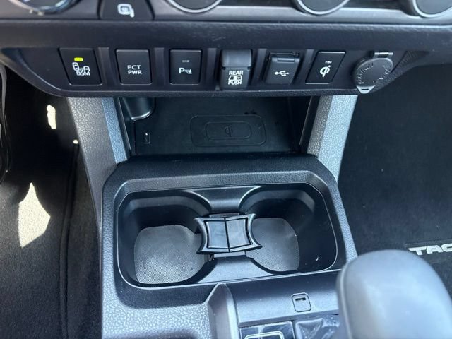 Used 2023 Toyota Tacoma TRD Off-Road w/ Technology Package AWD/4WD image 27