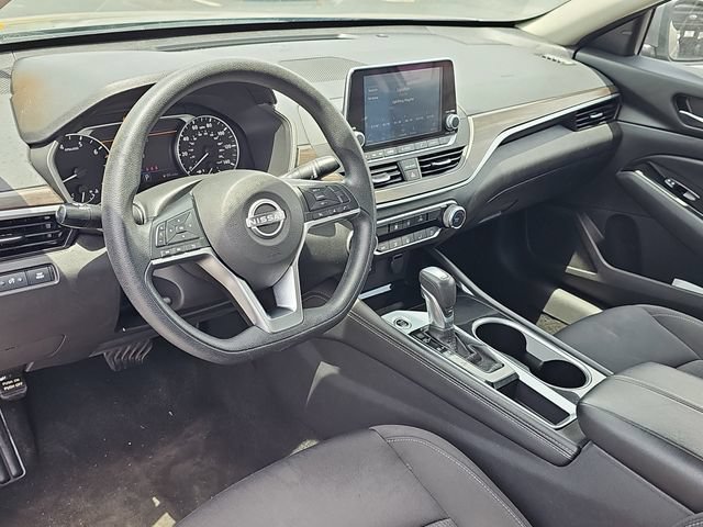 Used 2023 Nissan Altima 2.5 SV FWD image 17