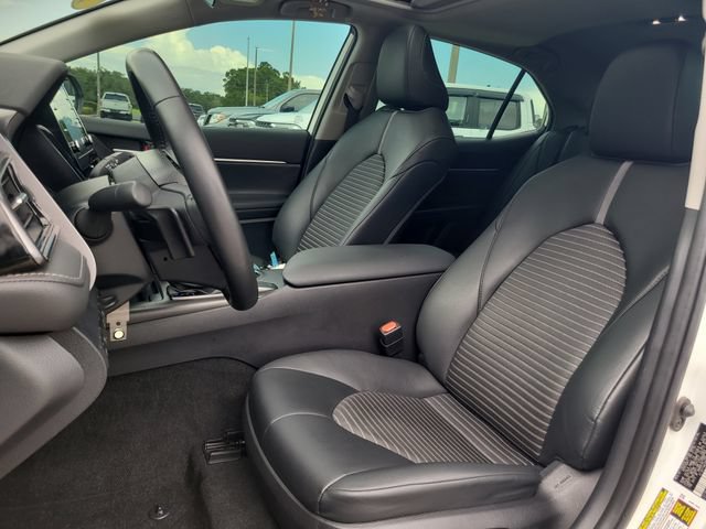 Used 2024 Toyota Camry SE FWD image 18