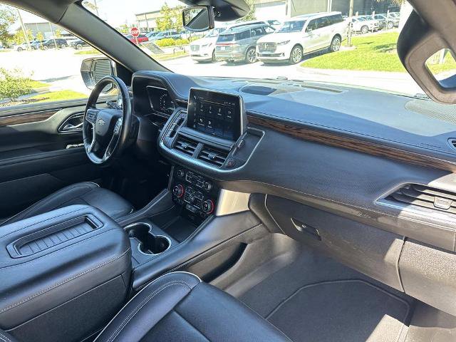 Used 2023 Chevrolet Suburban Premier image 15