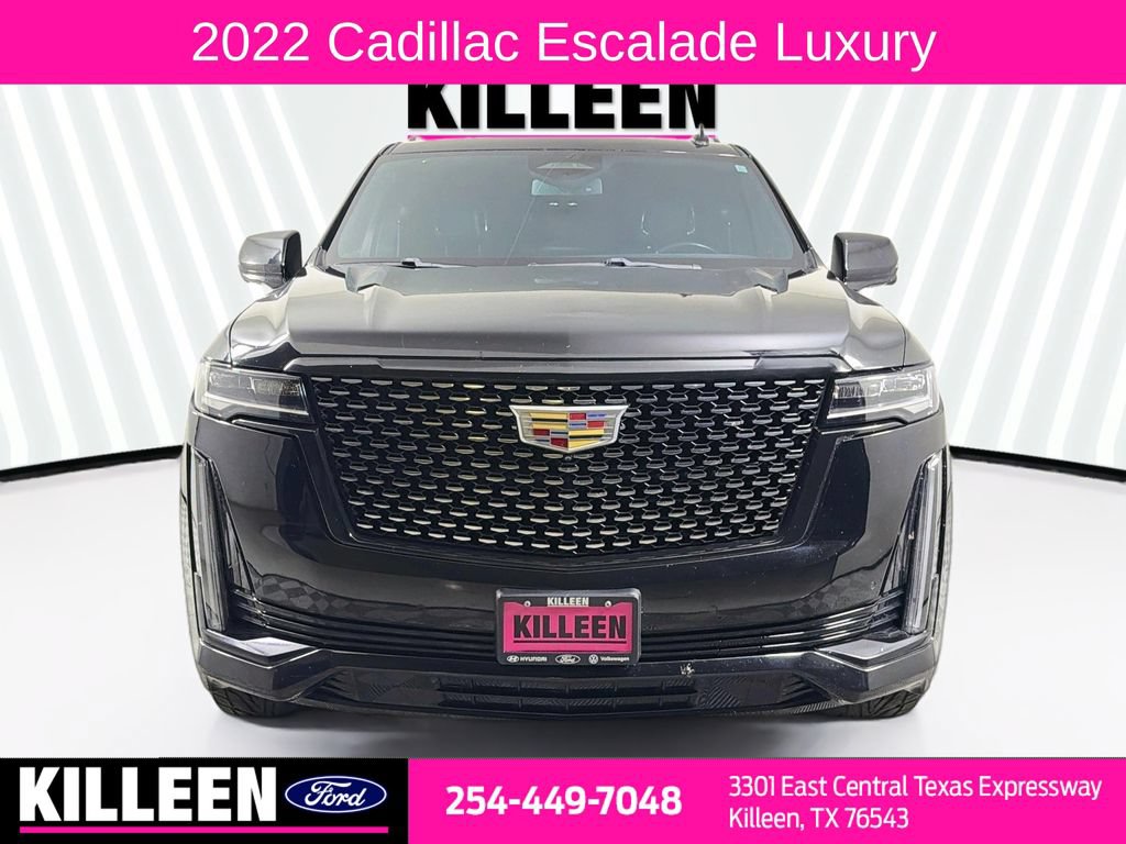 Used 2022 Cadillac Escalade Luxury AWD/4WD image 2