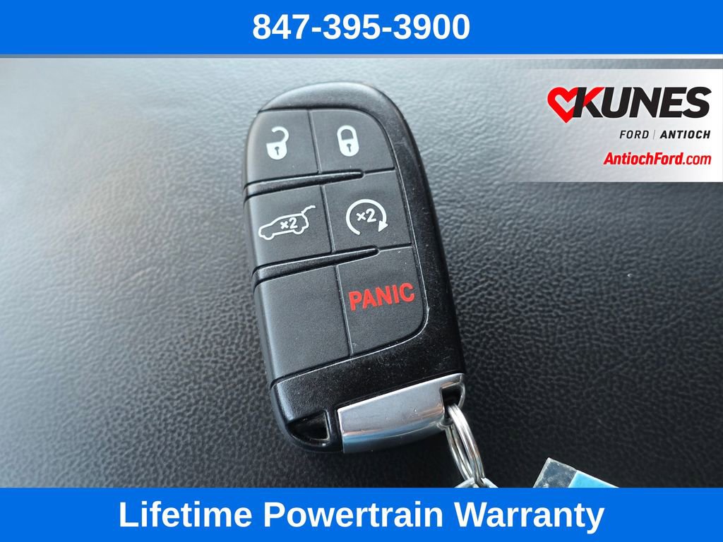 Used 2019 Jeep Grand Cherokee Trailhawk AWD/4WD image 16