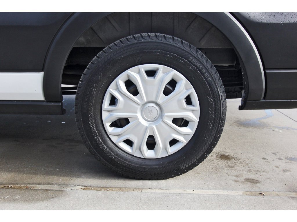Certified 2025 Ford Transit 350 XLT RWD image 30
