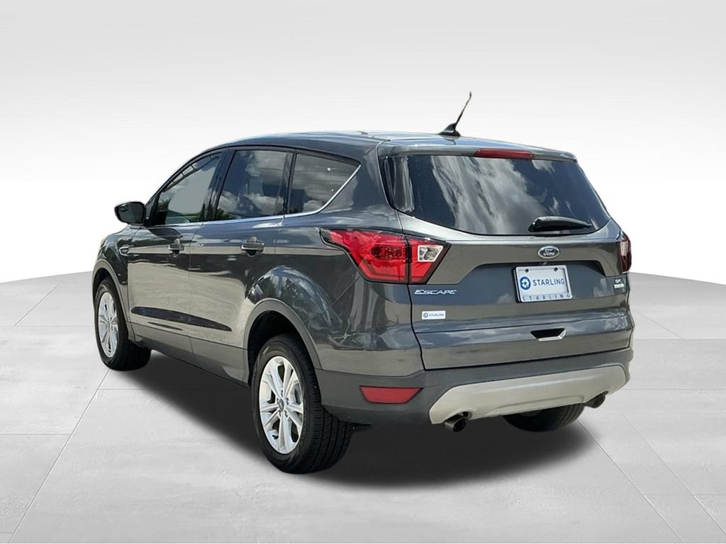 Certified 2019 Ford Escape SE FWD image 9