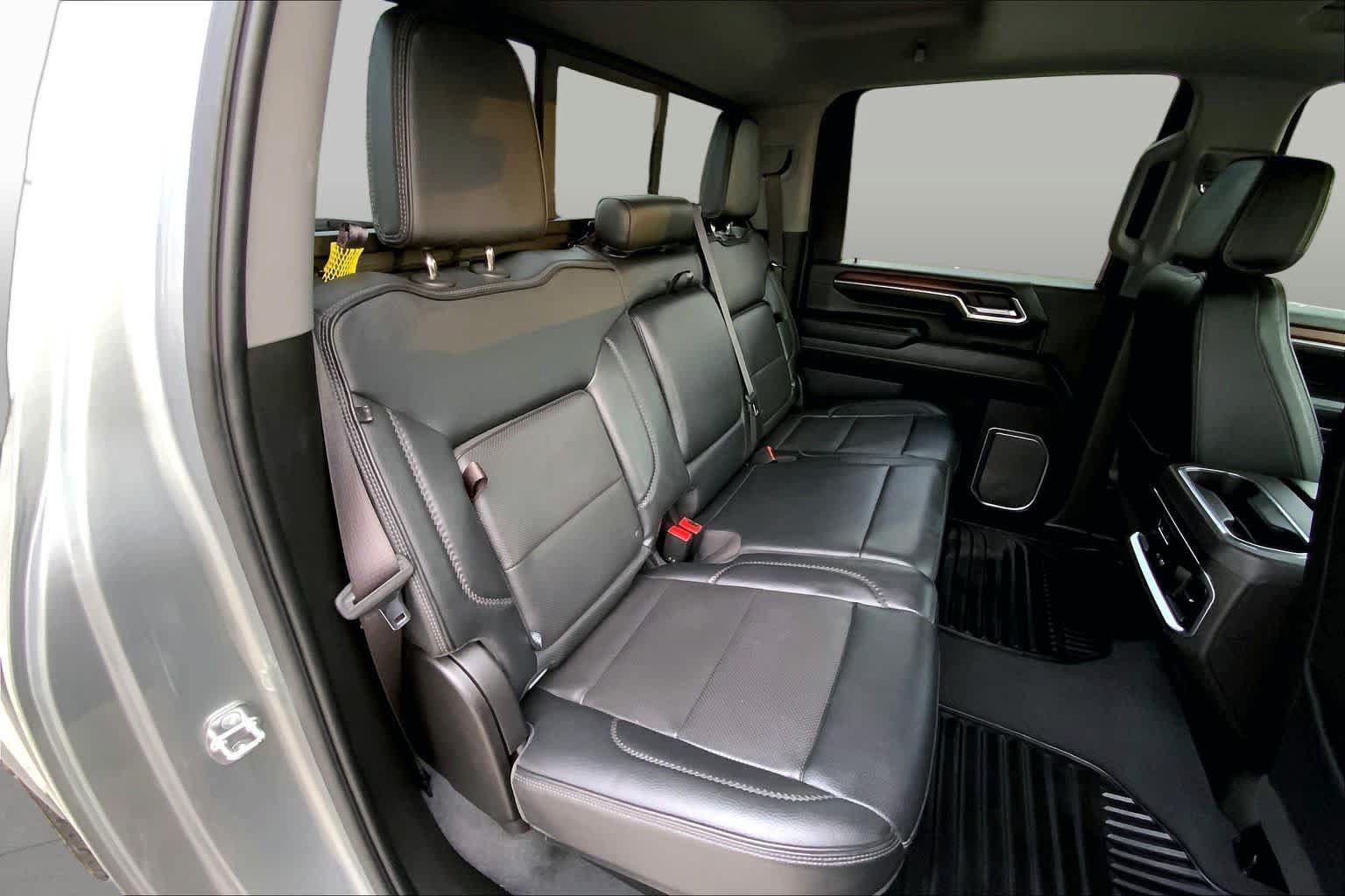 Used 2024 GMC Sierra 2500 Denali w/ Denali Reserve Package AWD/4WD image 20