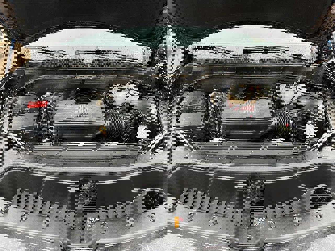 Used 2025 Chevrolet Suburban Z71 w/ Comfort Package image 29