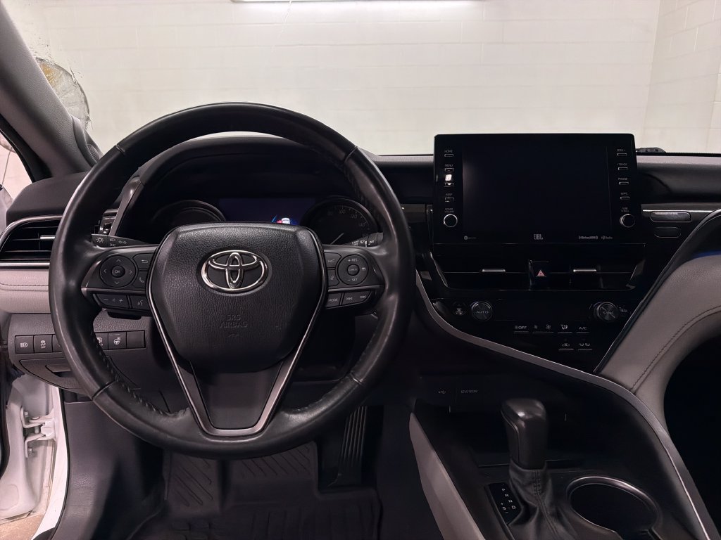 Used 2023 Toyota Camry XSE w/ Navigation Package FWD image 9