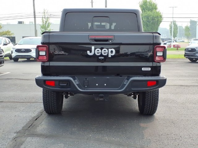 Used 2021 Jeep Gladiator Overland w/ Popular Equipment Package AWD/4WD image 6