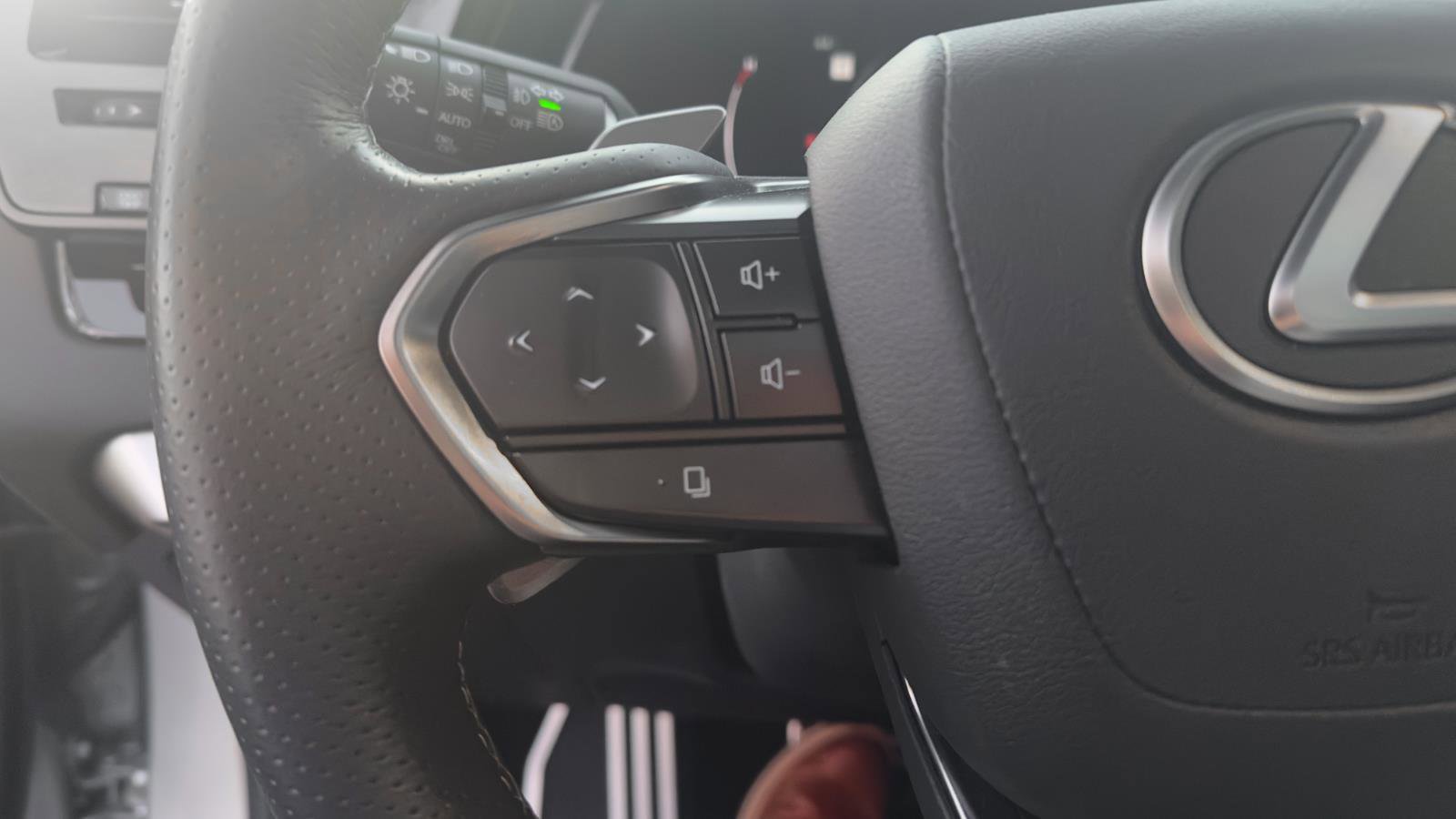 Used 2024 Lexus RX 500h F Sport image 23