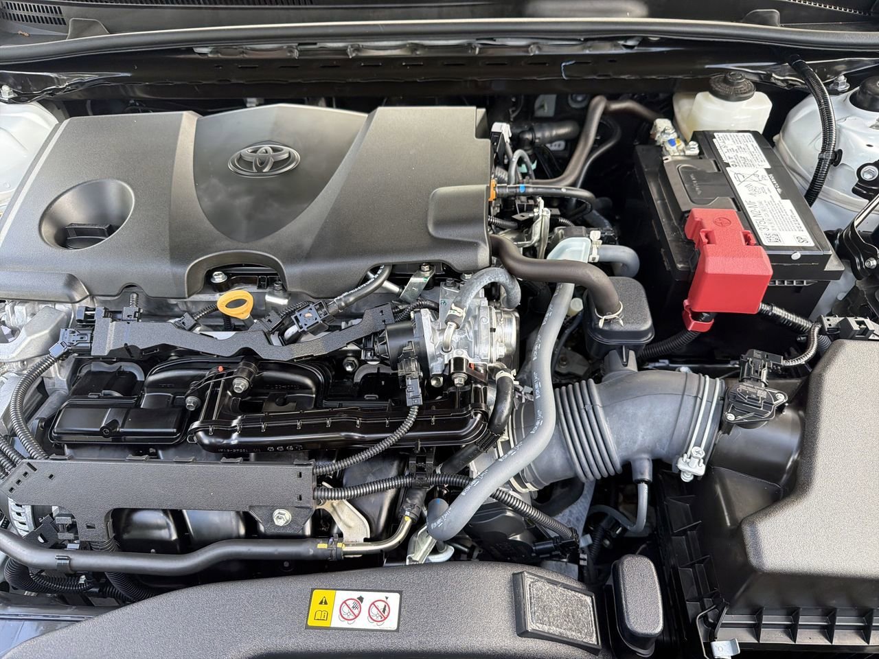 Used 2024 Toyota Camry SE w/ Convenience Package FWD image 10
